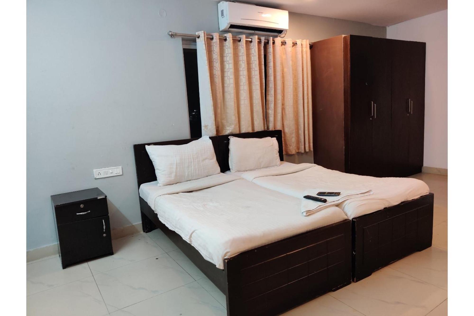 Collection O Jubilee Banjara Suites Hyderabad Exterior foto