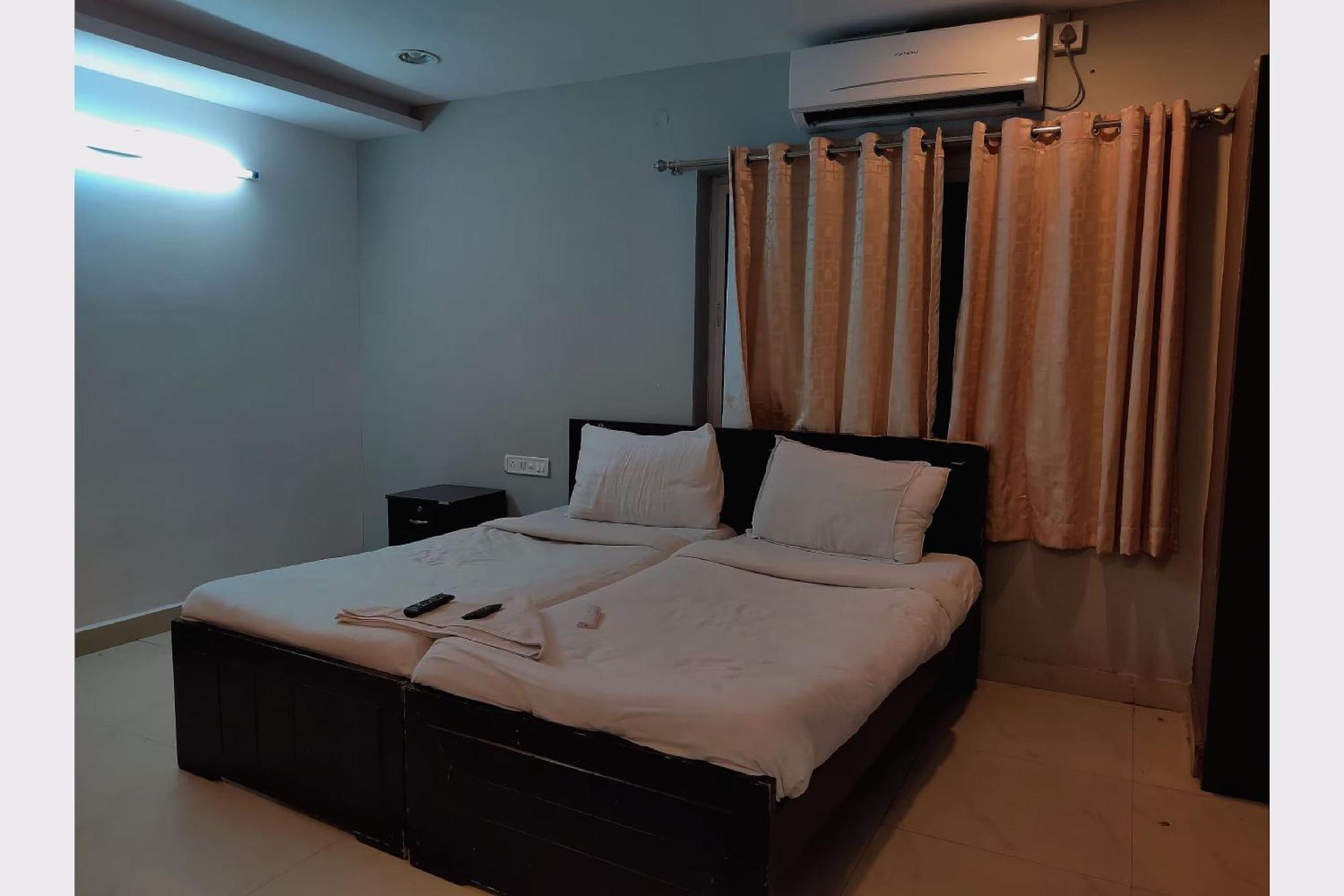 Collection O Jubilee Banjara Suites Hyderabad Exterior foto