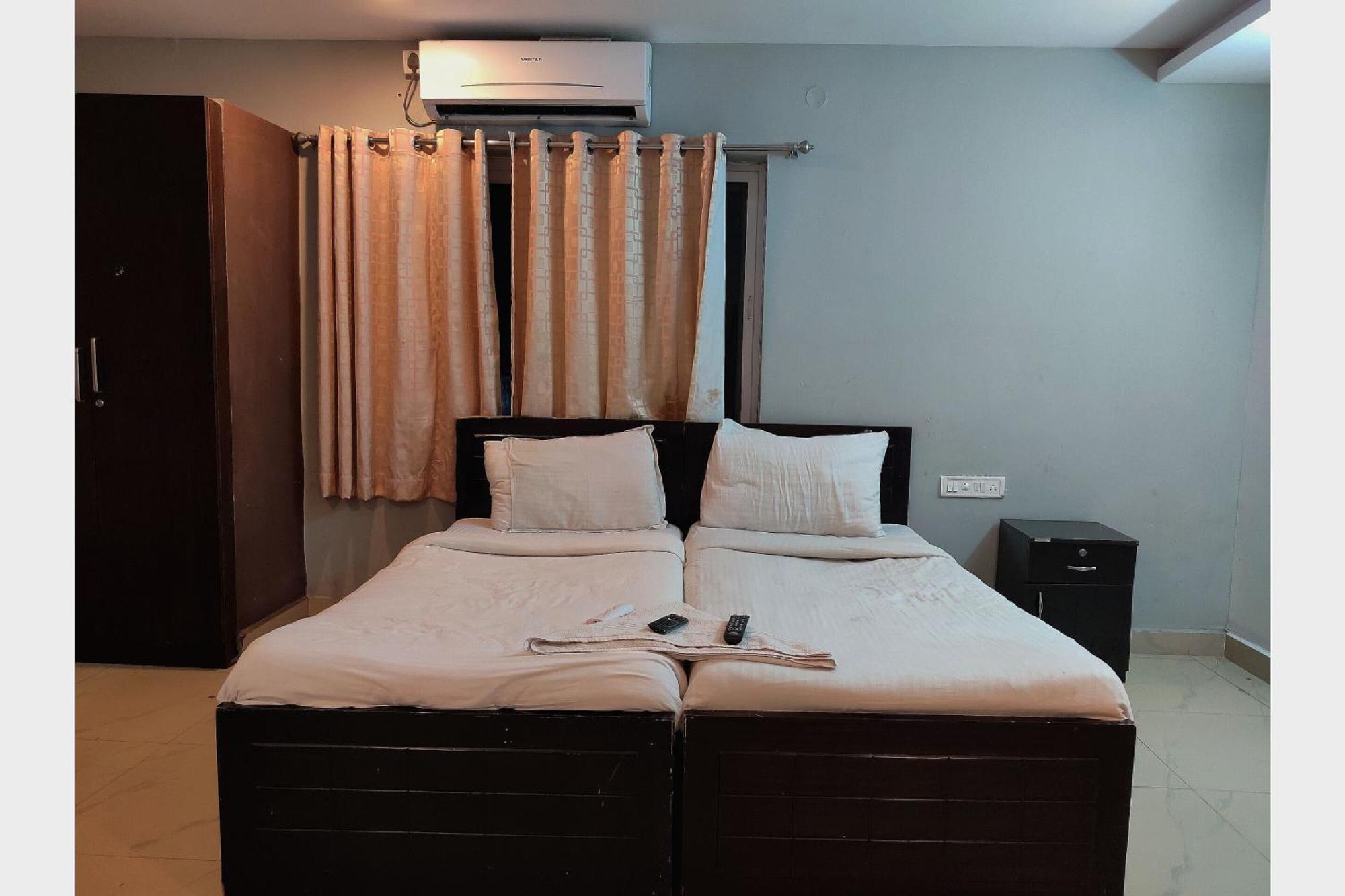 Collection O Jubilee Banjara Suites Hyderabad Exterior foto